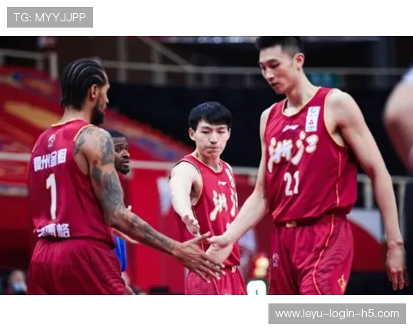 山东泰山强强对话稳定性问题：当前阶段表现波动，对争冠形势产生影响