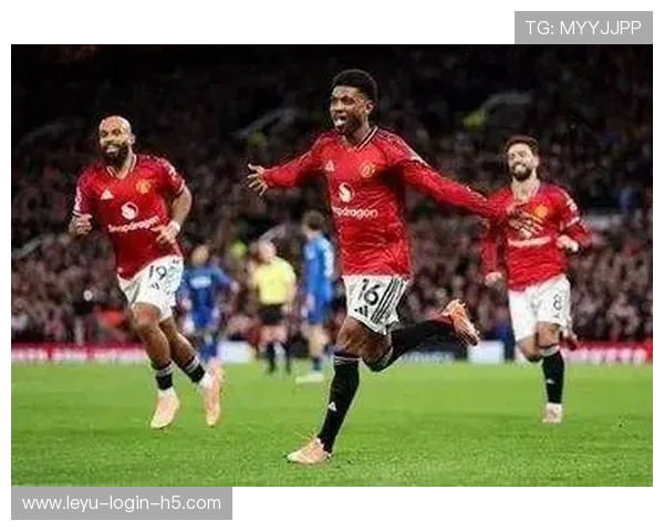 曼联阵容越拼越乱，根本不是构建而是临时凑战组合